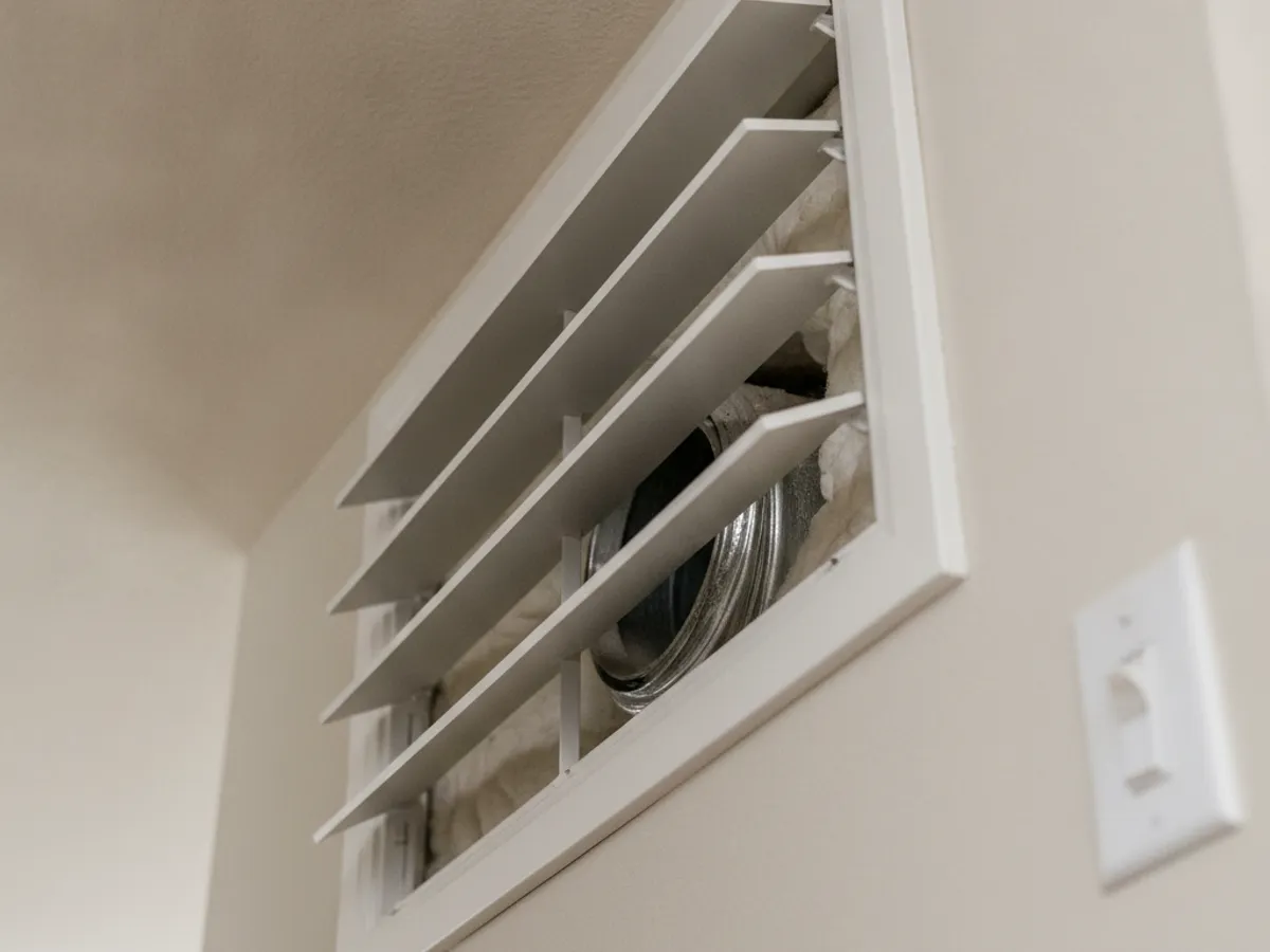 House Fans detail work by an Austin metro daylighting crew